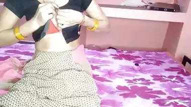 Skinning Hot Indian XXX Bhabhi Pussy Fucking Hard sex with Debar monster dick