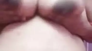 Shy Hindustani Bhabhi finds XXX courage to reveal melons for Desi fans