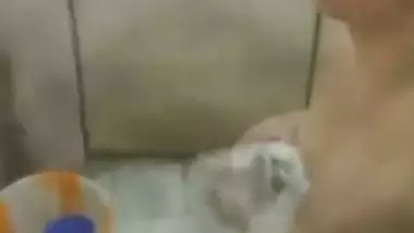 Beautiful desi girl bathing hidden spy porn