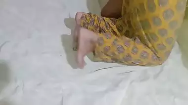 Real little stepsister & big stepbrother hardcore indian sex Soteli Bahan ko Ghodi Bna Liya Sardi Me Full hindi audio full HD