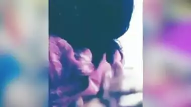 Indian female in a hijab doesn't show her face but XXX natural boobs