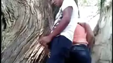 Desi school girl enjoying outdoor sex with BF and caught on XXX cam