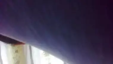 Teen girl ke virgin fuddi ki seal desi bf ne chod ke phadi