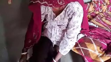 Desixxx bhabhi riding on dever in hindi ,Honeymoon Sex Ki Morning Bhaiya Bole real Village desi chudai sex videos
