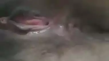 Indian nude girl shows her hairy wet pussy