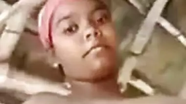 Dehati desi boudi from Bangladesh exposing natural nude figure