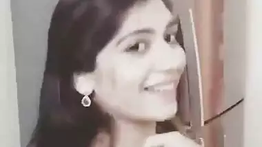 In Search of Hot Indian Babes[via...