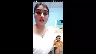 AT LAST SHERNI’s Navel Video !!! !!! White Saree,Yummy Boobs, Sexy Navel