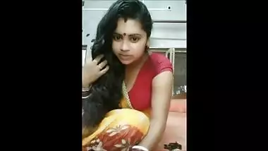 Lovely with playful eyes dances on sex camera for XXX Instagram profile