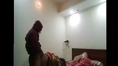 Desi Randi Handjob and Fucked