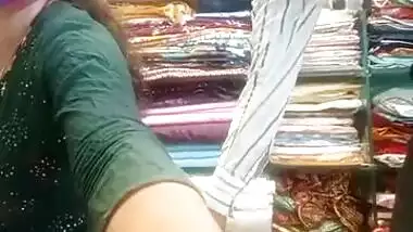 Horny Desi XXX woman shows her mature pussy and ass on camera