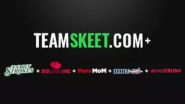 Daughter Swap - Perfect Assed Ebony Girlfriends Swap And Fuck Their Muscular Stepdads On The Couch