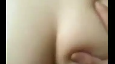 Indian Hot Sexy teen enjoying deep fuck in Missionary and Doggy Style homemade video - Wowmoyback