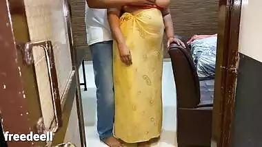 Real MMS video of Desi couple having XXX quickie in the hotel room