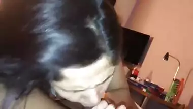 Long-haired Indian gal polishes lover's XXX dick in front of mirror