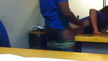 Hot Desi student pays her debt in a XXX way with MMS consequences