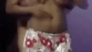 Pregnant Desi girl loves hubby so much that can take part in porn video