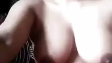 It isn't a problem for Desi wife to demonstrate XXX parts on camera