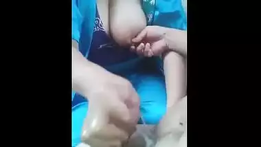 Mother i'd like to fuck with big milk shakes gives her colleague a worthwhile tugjob