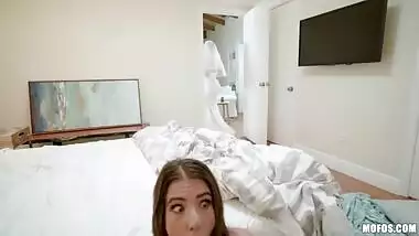 Mofos - Groom Gets tempted by Bridesmaid Tara Ashley her her bald pussy and perky tits