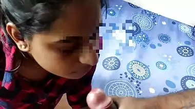 Stepsister Takes Huge Cum Load On Her Face ( කවුරුත් නැති වෙලෙ නංගිගෙ මූණට බඩු විද්දා)