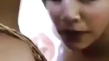 Don’t miss Desi girl riding like a porn star er expressions Part 3