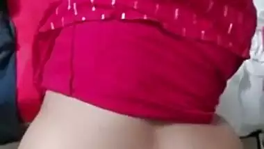 Desi wife with huge yummy ass gets her cunt XXX drilled in doggy