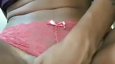 SEXY Fit figure DESI babe fingering with moans