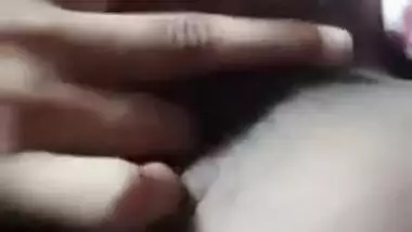 Cute virgin Desi XXX girl shows her teen boobs and pussy on cam