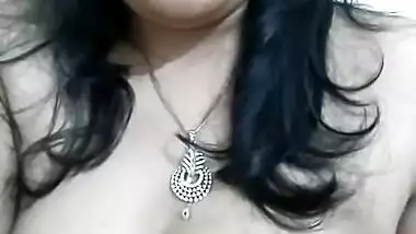 Lovele Sneha Showing Ass With Face