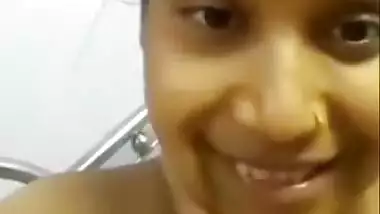 Today Exclusive- Horny Desi Boudi Showing Her Boobs On Video Call Part 1