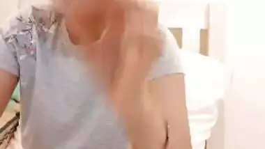 Horny Dirtysnowball masturbating with Vibrator in her pussy