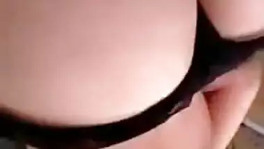 Hot Desi wench masturbates pussy and dreams of being a porn actress