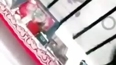 Pakistani wife makes XXX video for Desi lover who wants her naked tits