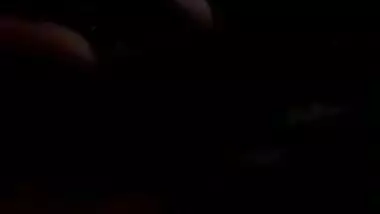 Desi slut shows off boobies and gives a XXX blowjob to the cameraman