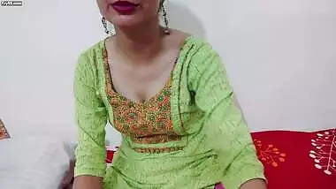 Desi stepmom convinced by horny stepson for hard fuck Desi hot sexy stepmom