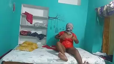 Horny devar makes XXX video of him playing with Desi gal's pussy