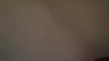 Bengali gal sucks XXX dick and copulates with Desi man in the toilet