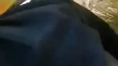 Man watches Desi girlfriend in orange sari taking pants off for XXX video