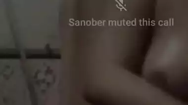 Today Exclusive- Paki Girl Showing Her Boobs And Pussy To Lover On Video Call