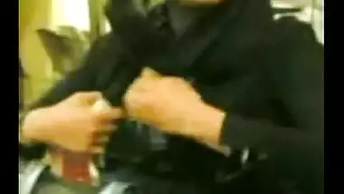 Arabian Aunty Daring Boobs Show in Public Place