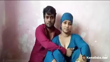 A horny guy bangs his big ass lover in the Bangladeshi bf