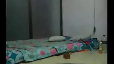 Desi house wife blowjob to hubby’s intimate friend