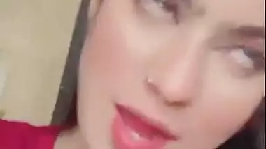 Shameless Randi Jasneet Sharma Showing her Body in Bra & Panty on Instagram