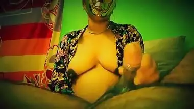 Pregnant desi wife Shweta showing her nude body and handjob by hubby’s cock