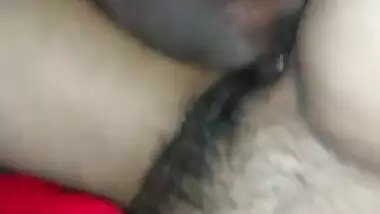 Desi mom lets lover make XXX video of him fucking her hairy cunt