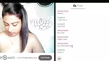 Playing with Tamil webcam whore