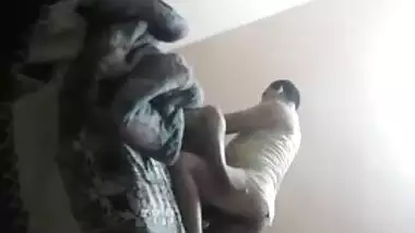 Boy sneakily films how Indian neighbor is having XXX chudai with wife
