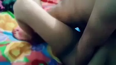 Devar Ko Dekh Bhabhi Ne Apni Garm Choot Me Uska Lund Dala Aur Chillane Lagi