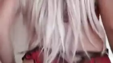 Naughty and horny MILF alone at Home, I'm a bad wife ejeje